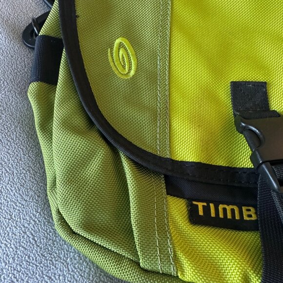 Timbuk2 Messenger Bag Medium Size 9x12 Travel Crossbody - Picture 2 of 8